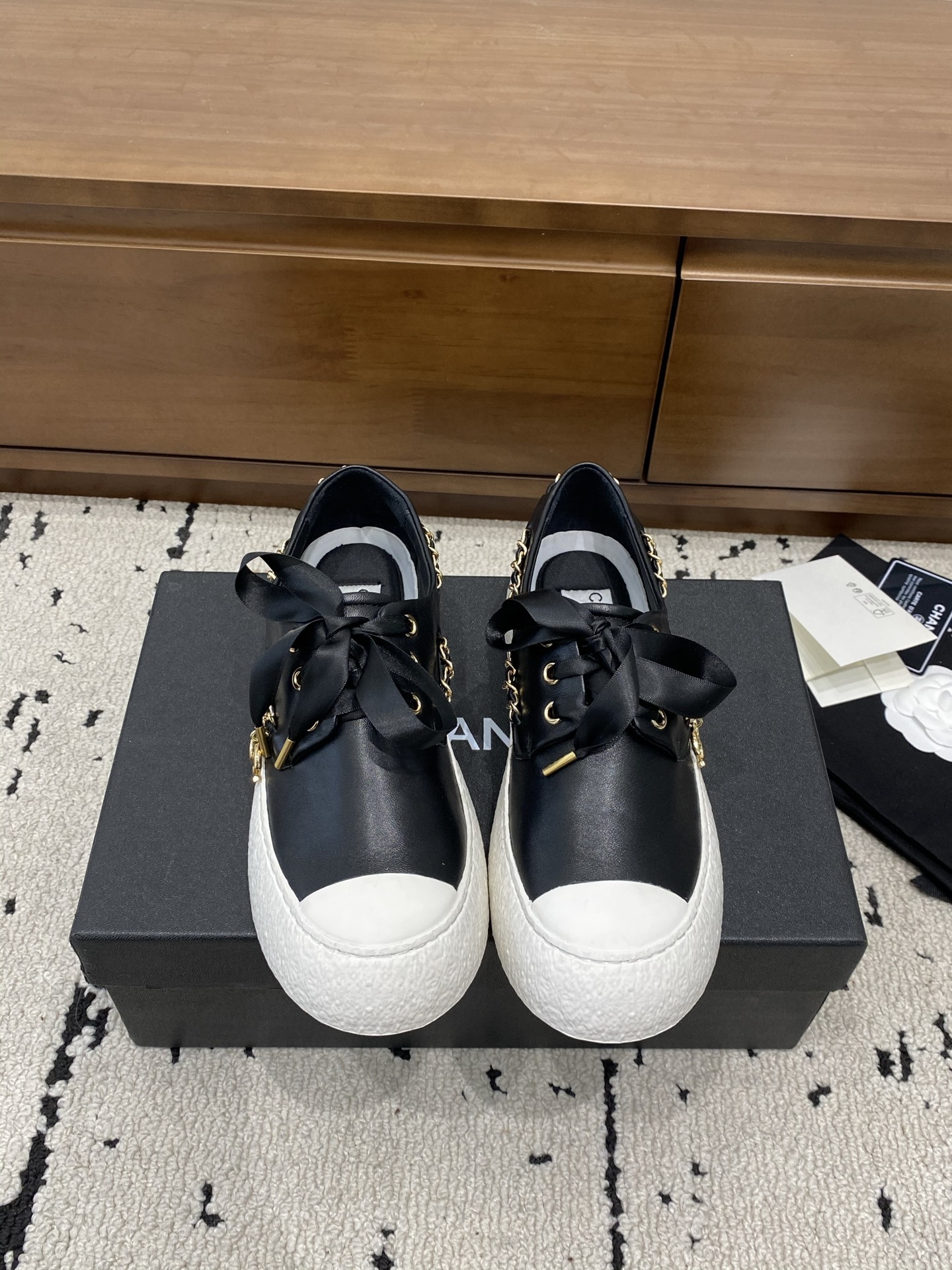 Women's high heels